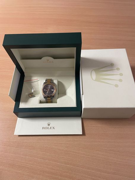 Rolex Datejust 41 or acier Wimbledon